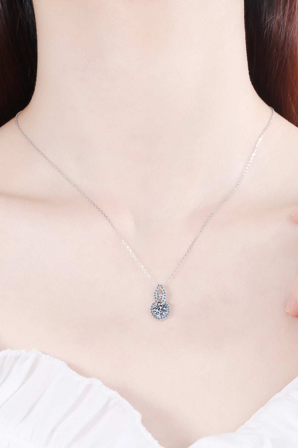 1 Carat Moissanite Pendant Necklace